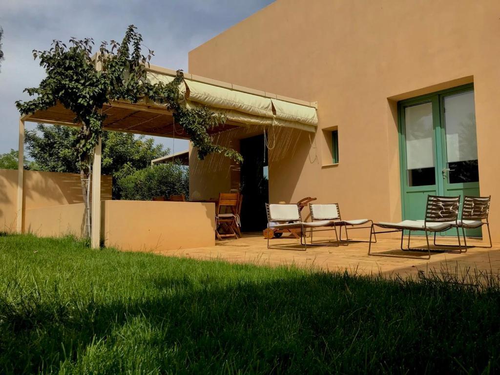 Case Graffeo Menfi Exterior foto